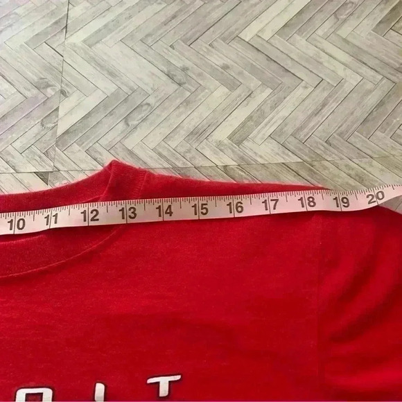 NHL Red Wings Long Sleeve Shirt Women's Size Medium - Picture 5 of 7